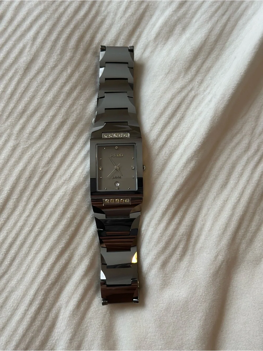 Authentic RADO Jubilé Diamond Watch – Excellent Condition - Picture 14 of 15